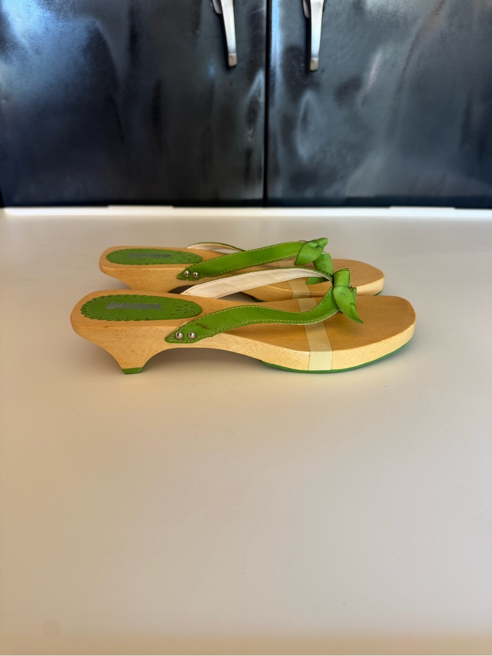 Y2K Wooden Kitten Heel Sandals - Picture 2 of 6